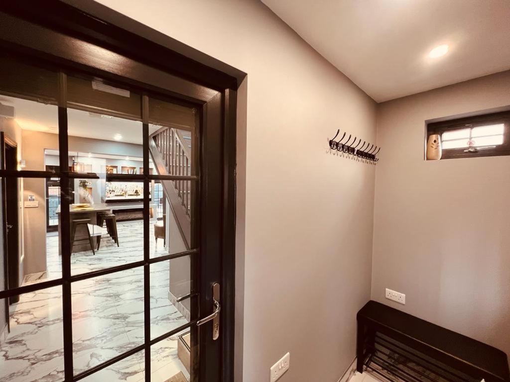 Urban Escape *4 Bedroom House* With Free Parking Birmingham Esterno foto
