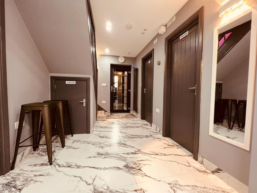 Urban Escape *4 Bedroom House* With Free Parking Birmingham Esterno foto