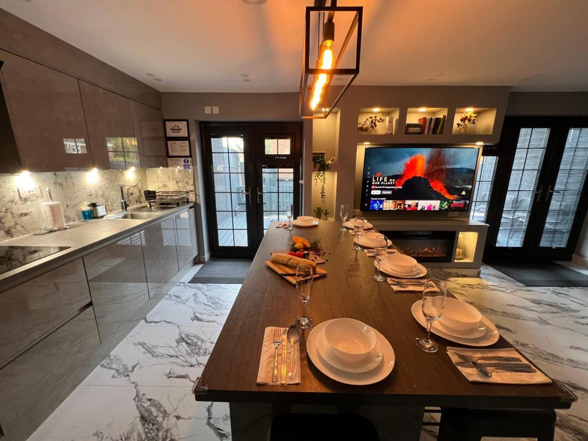 Urban Escape *4 Bedroom House* With Free Parking Birmingham Esterno foto