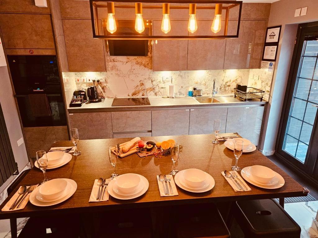 Urban Escape *4 Bedroom House* With Free Parking Birmingham Esterno foto